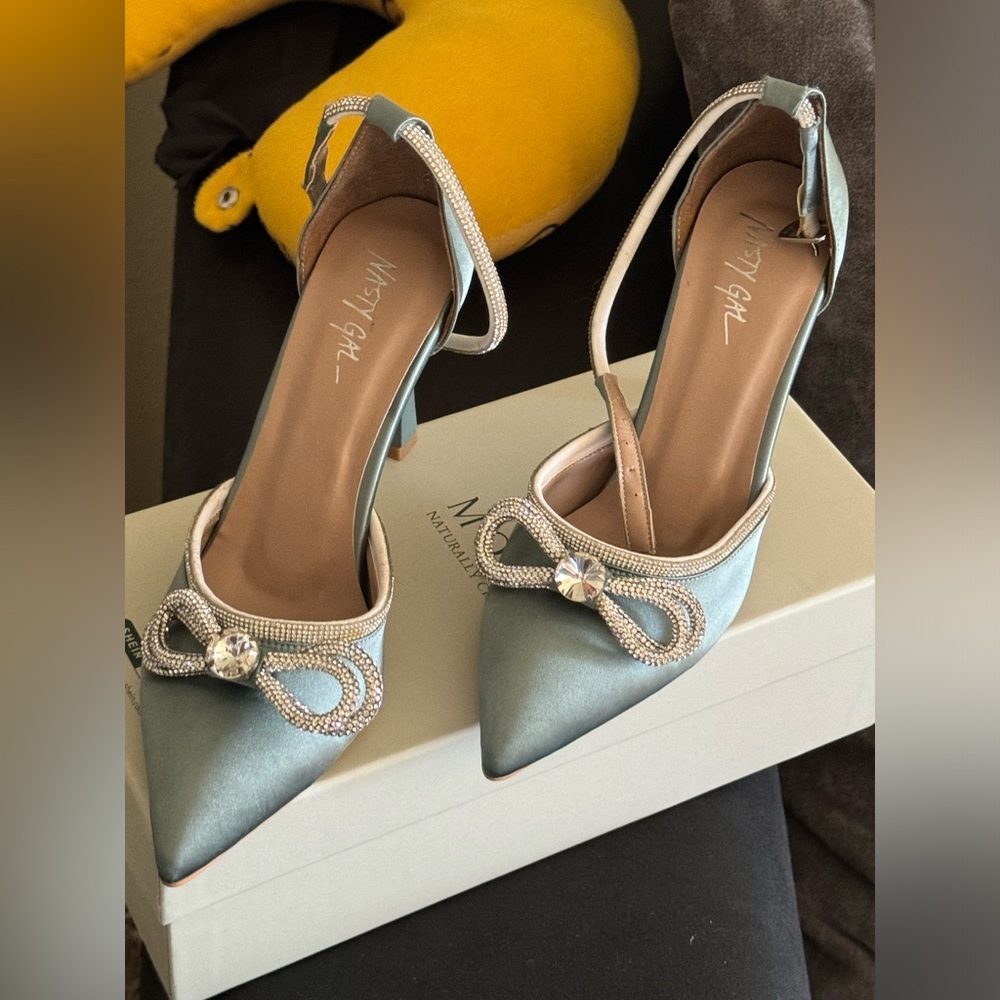 Aqua blue bow heels 💎👠